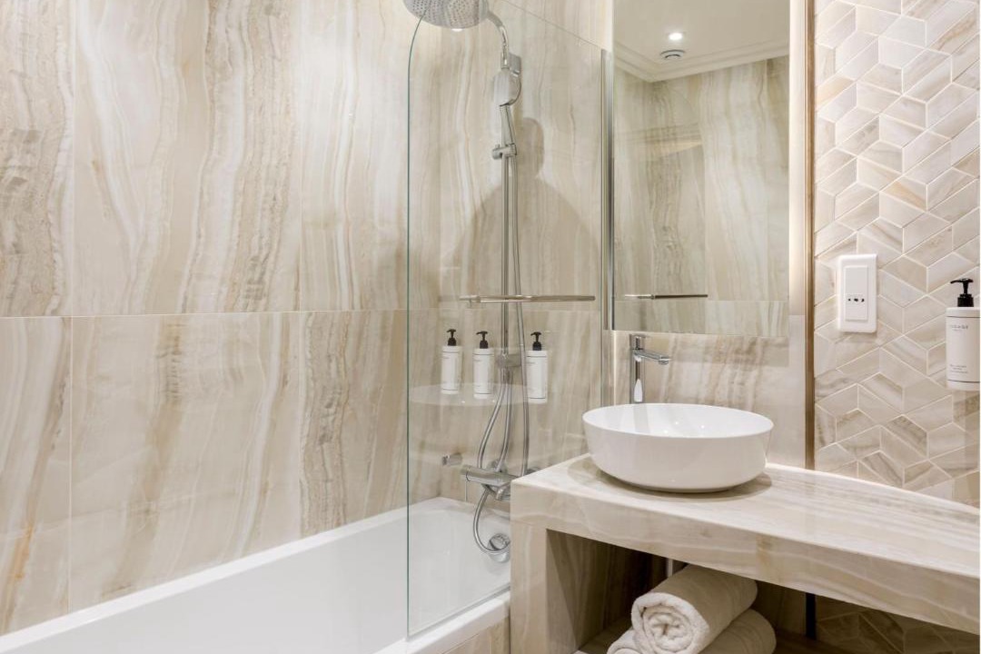 Photo of Bathroom in Arts-et-Metiers