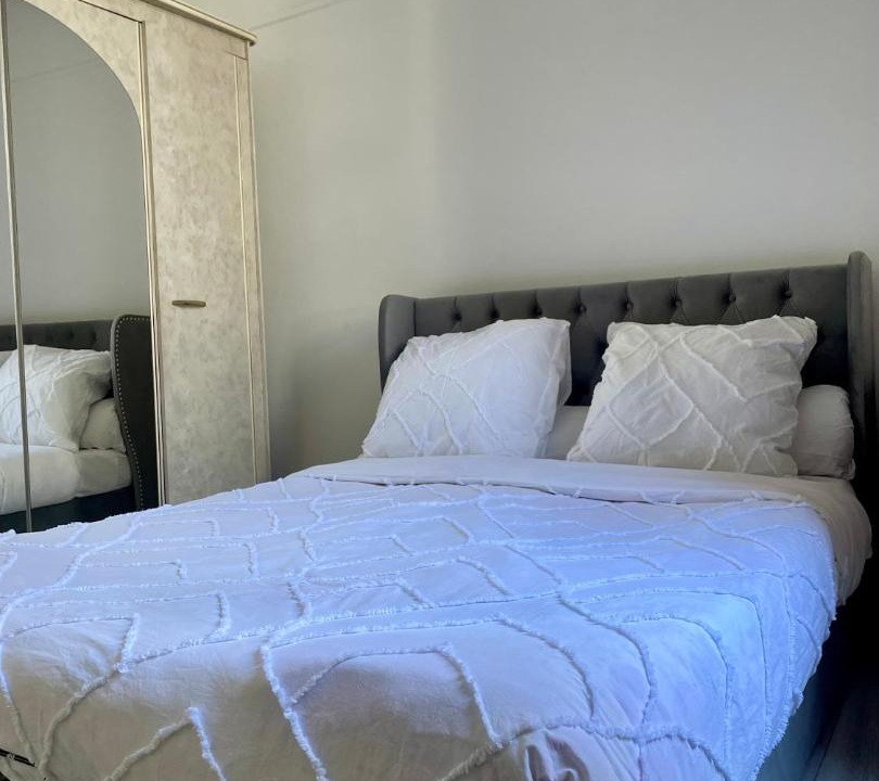 Photo of Bedroom in Republique–Point-du-Jour