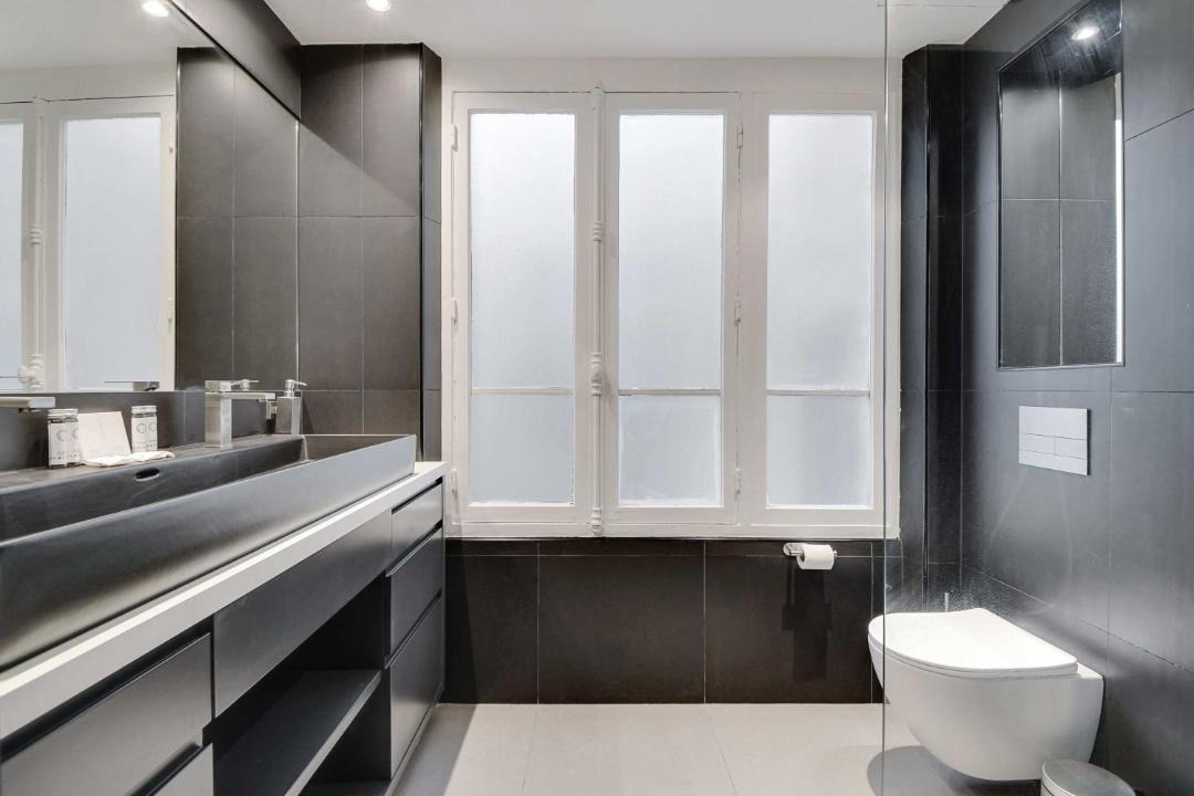 Photo of Bathroom in Porte-Saint-Martin