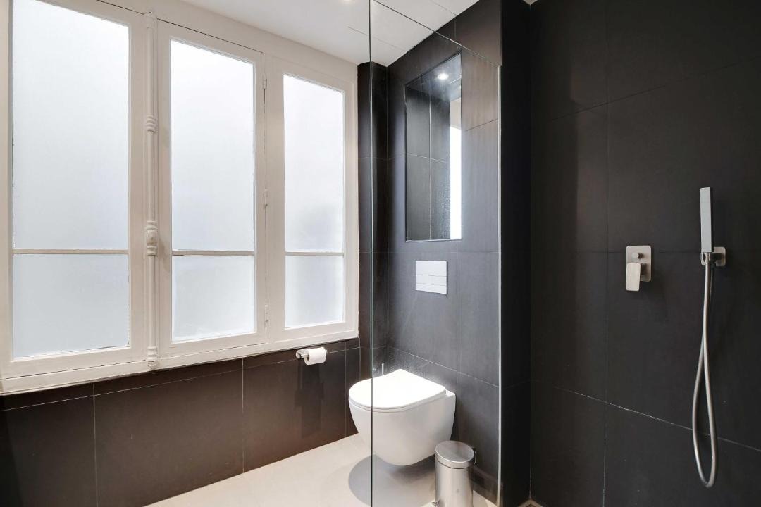 Photo of Bathroom in Porte-Saint-Martin