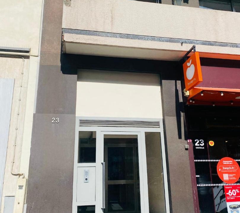 Photo of Others in Grenelle