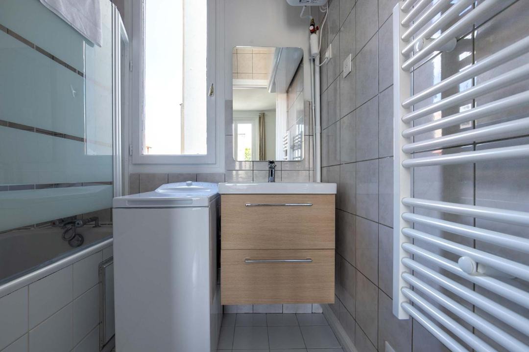 Photo of Bathroom in Asnieres-sur-Seine