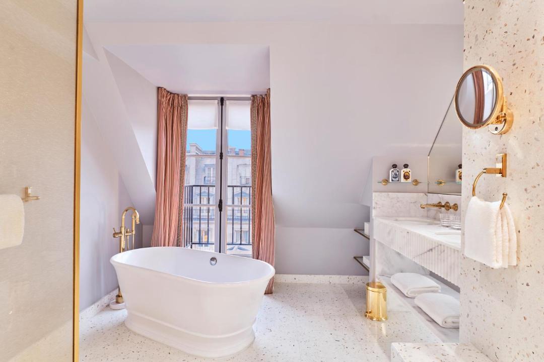 Photo of Bathroom in Quartier de la Place-Vendome