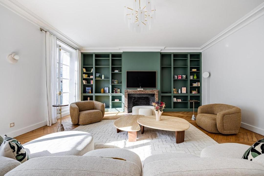 Photo of Livingroom in 16th Arrondissement