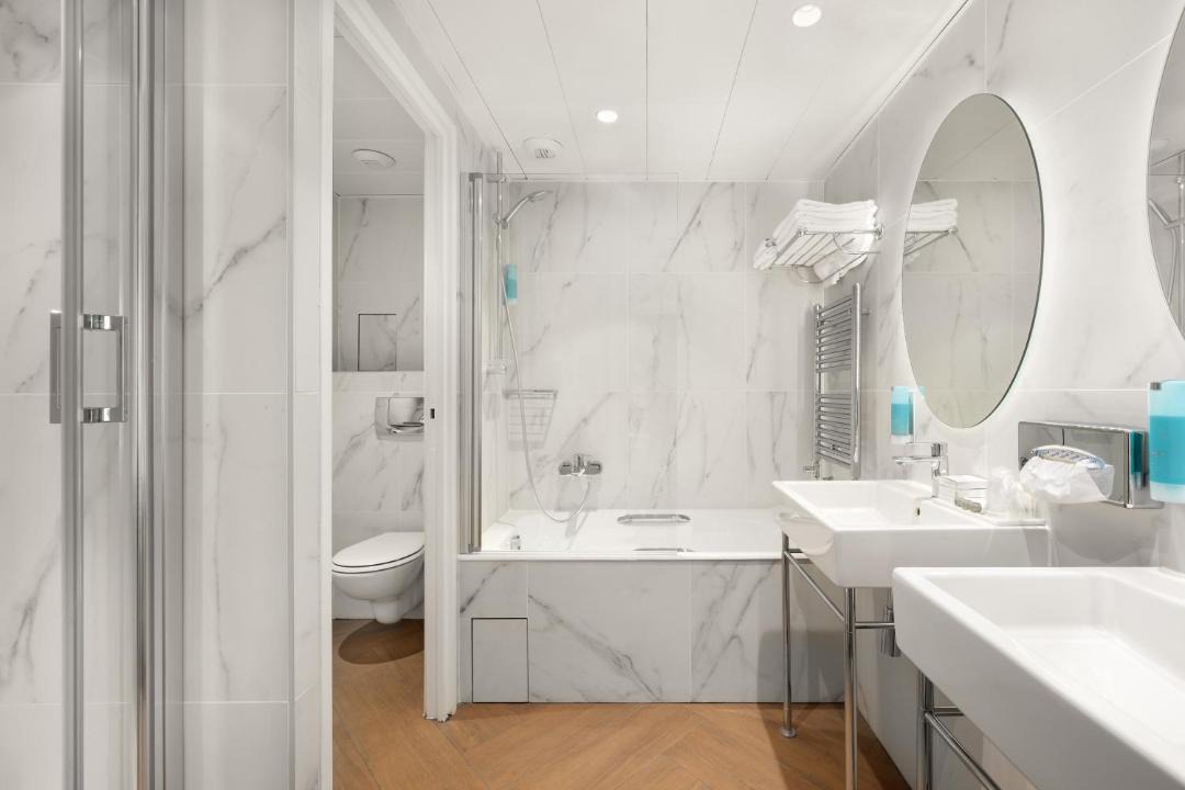 Photo of Bathroom in Montparnasse