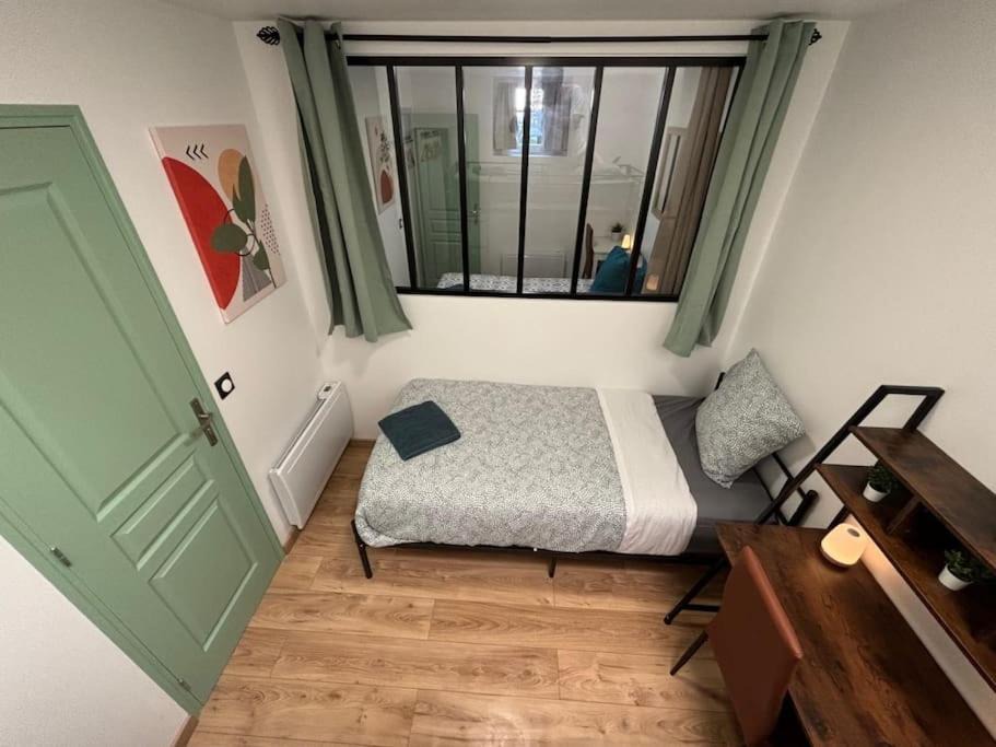 Photo of Bedroom in Bagneux