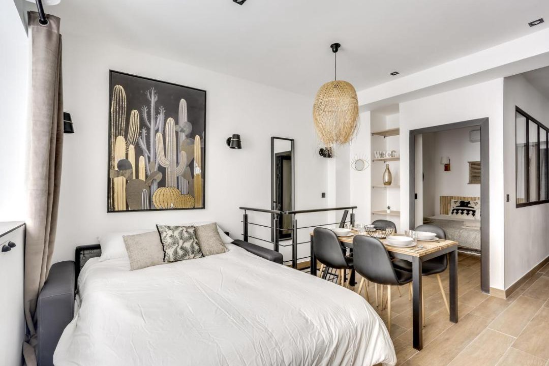 Photo of Bedroom in 12th Arrondissement