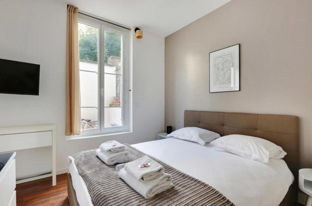 Photo of Bedroom in 12th Arrondissement