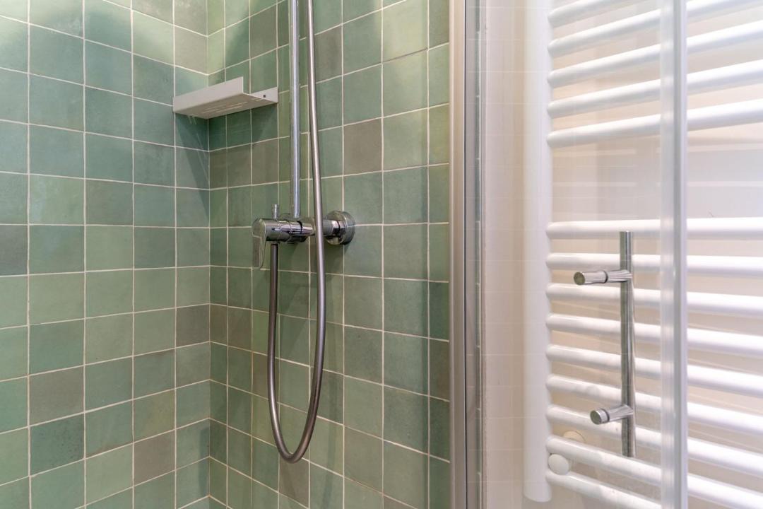 Photo of Bathroom in Arsenal