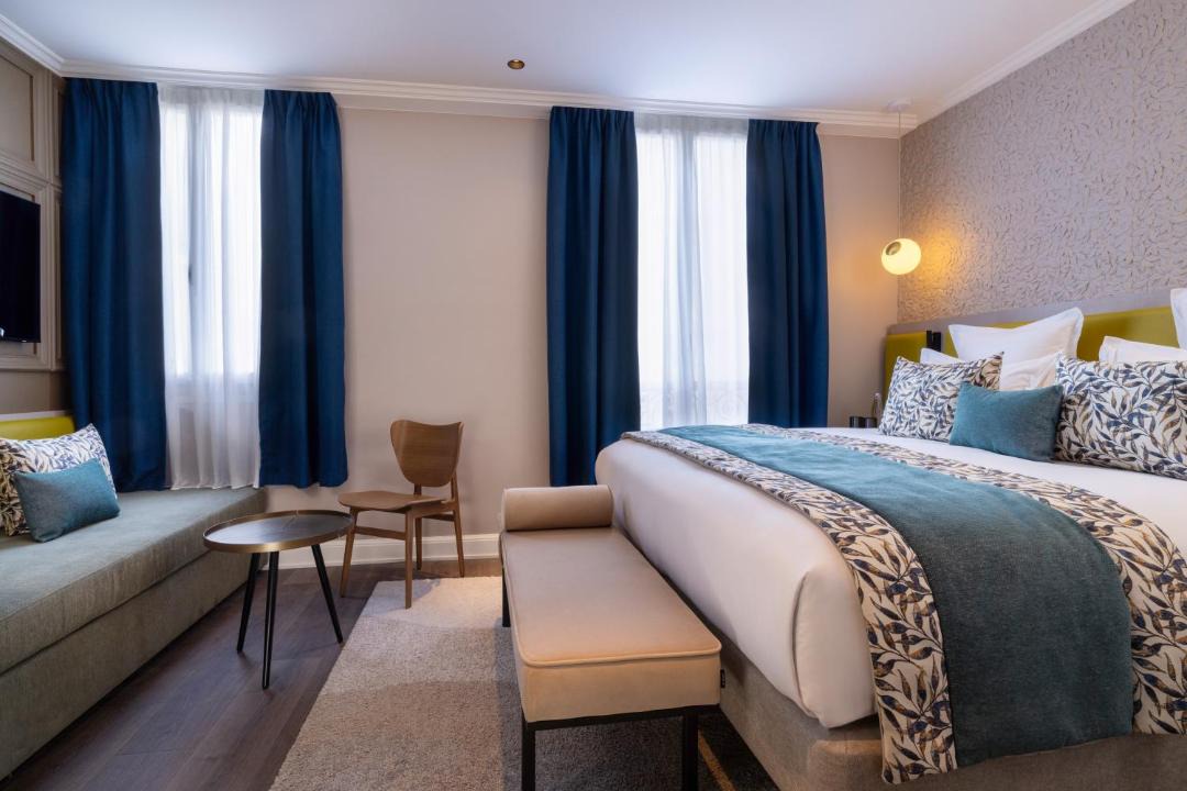 Photo of Bedroom in Chaillot