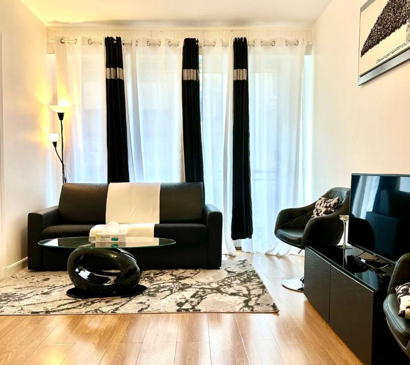 Photo of Livingroom in Chaillot