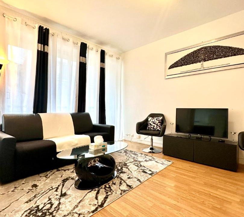 Photo of Livingroom in Chaillot