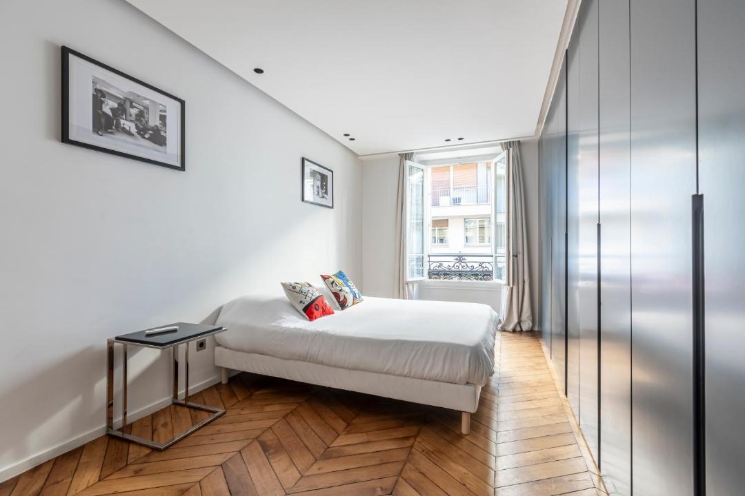 Photo of Bedroom in Chaillot