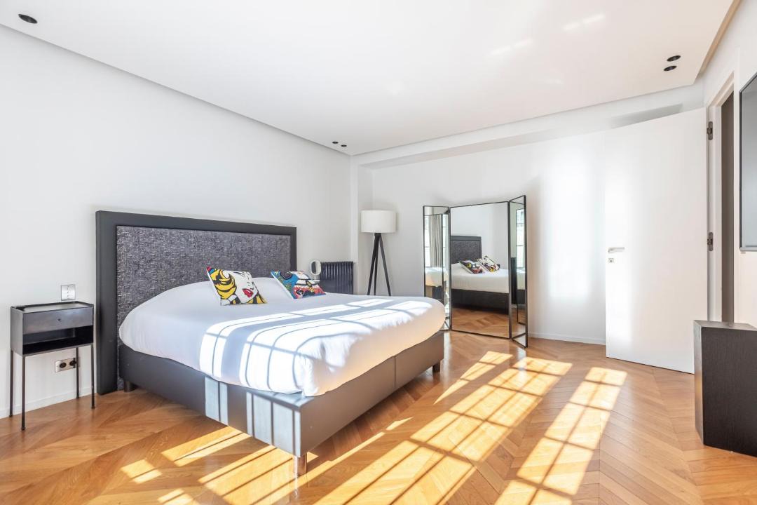 Photo of Bedroom in Chaillot