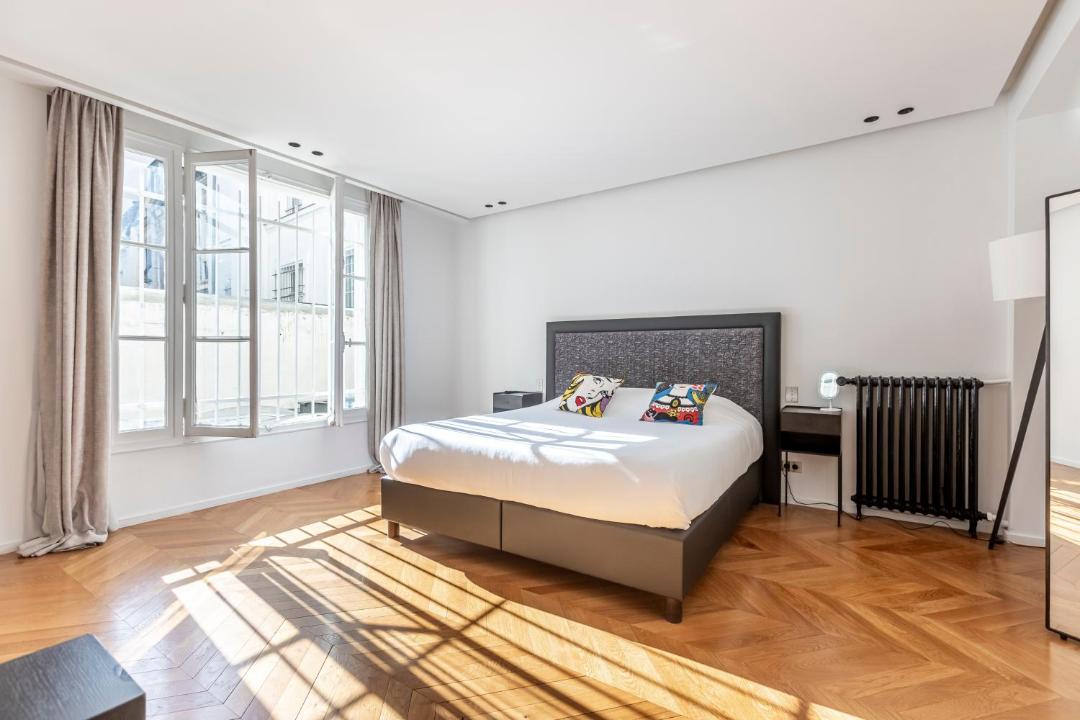 Photo of Bedroom in Chaillot