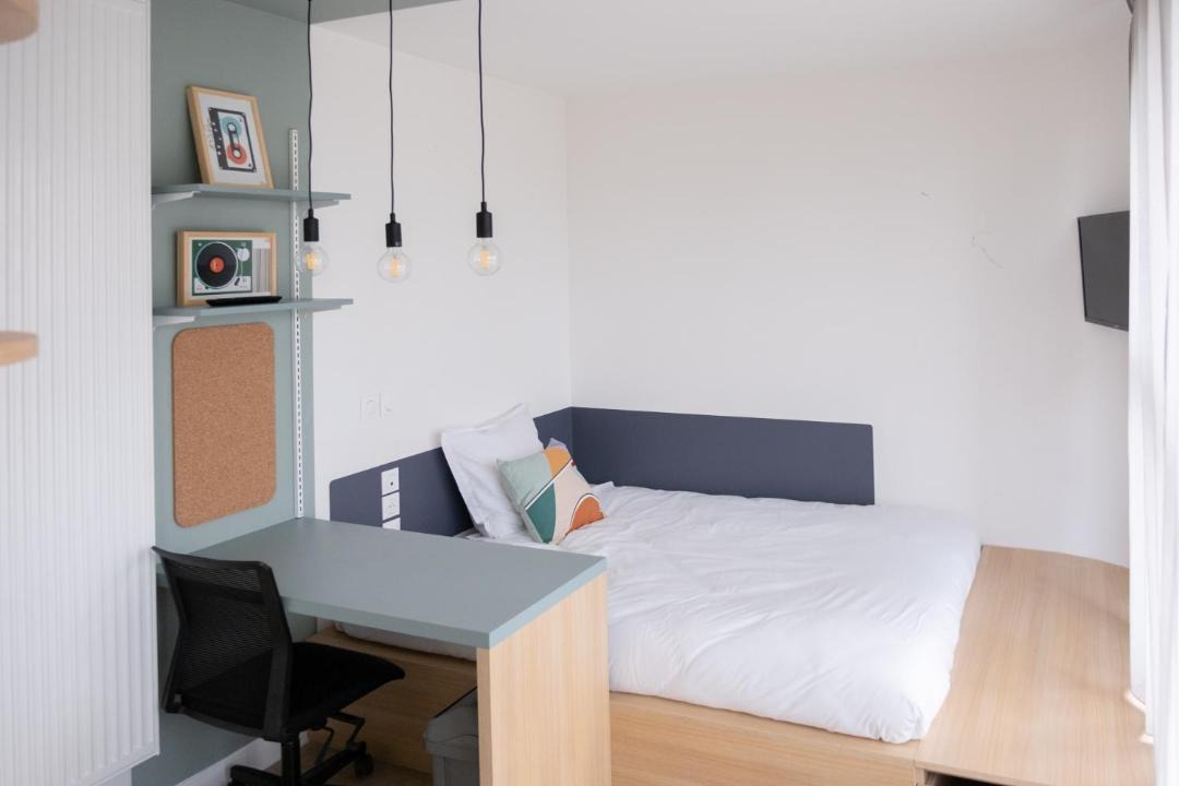 Photo of Bedroom in Clichy