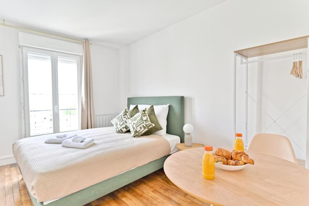 Photo of Bedroom in Montreuil
