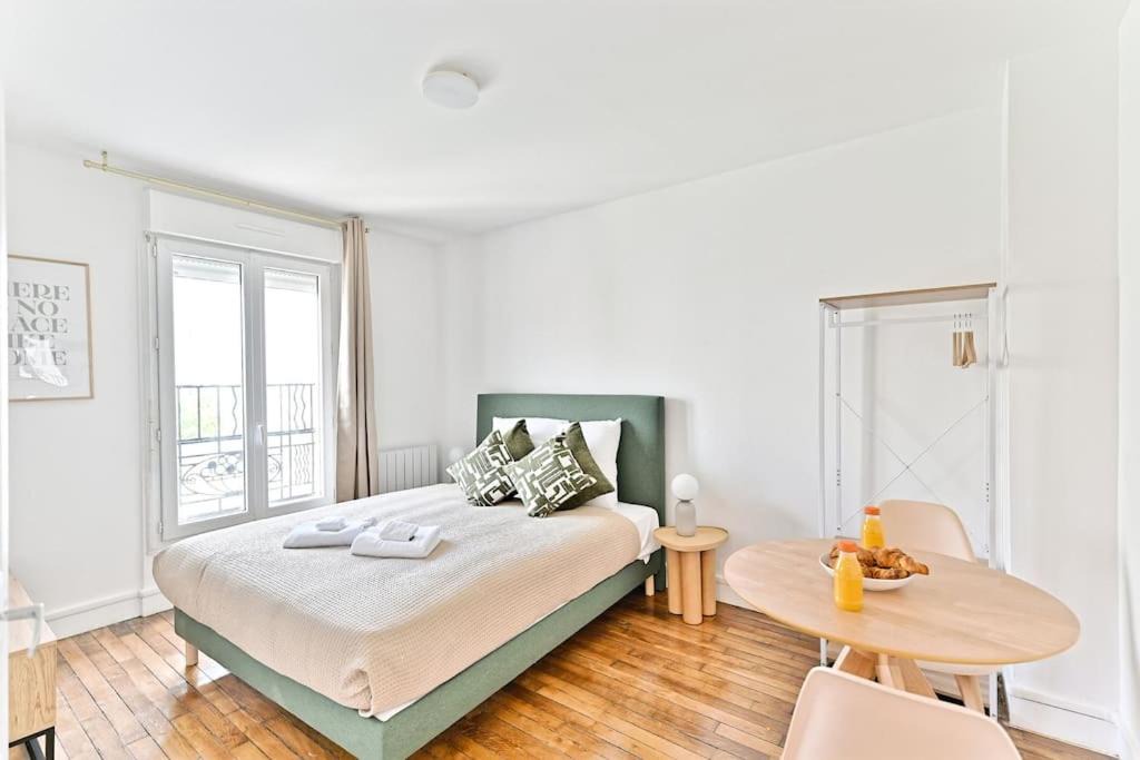 Photo of Bedroom in Montreuil