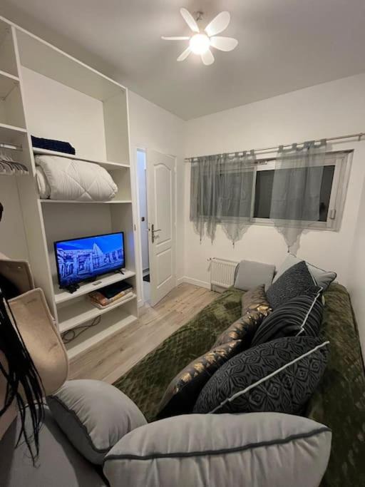 Photo of Bedroom in Rosny-sous-Bois