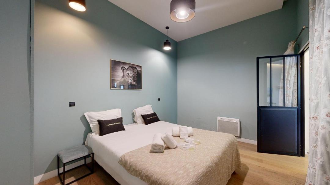 Photo of Bedroom in 12th Arrondissement