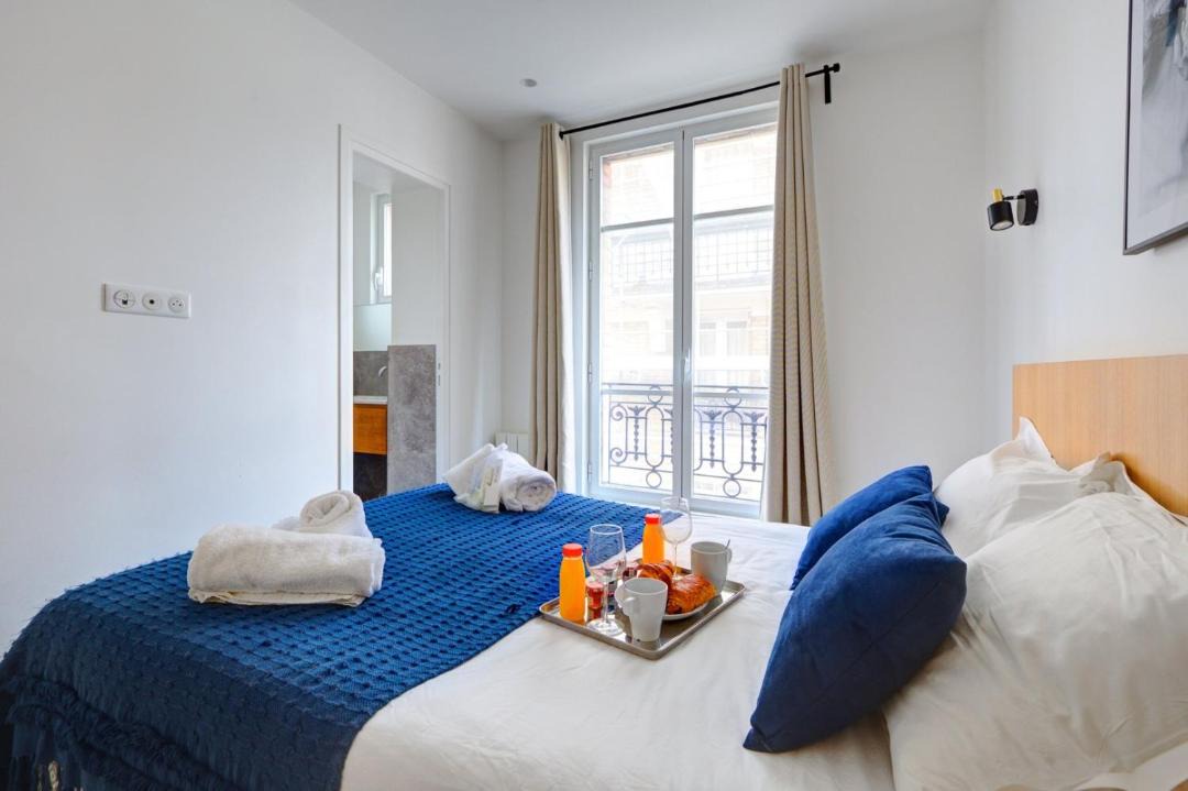 Photo of Bedroom in 13th Arrondissement