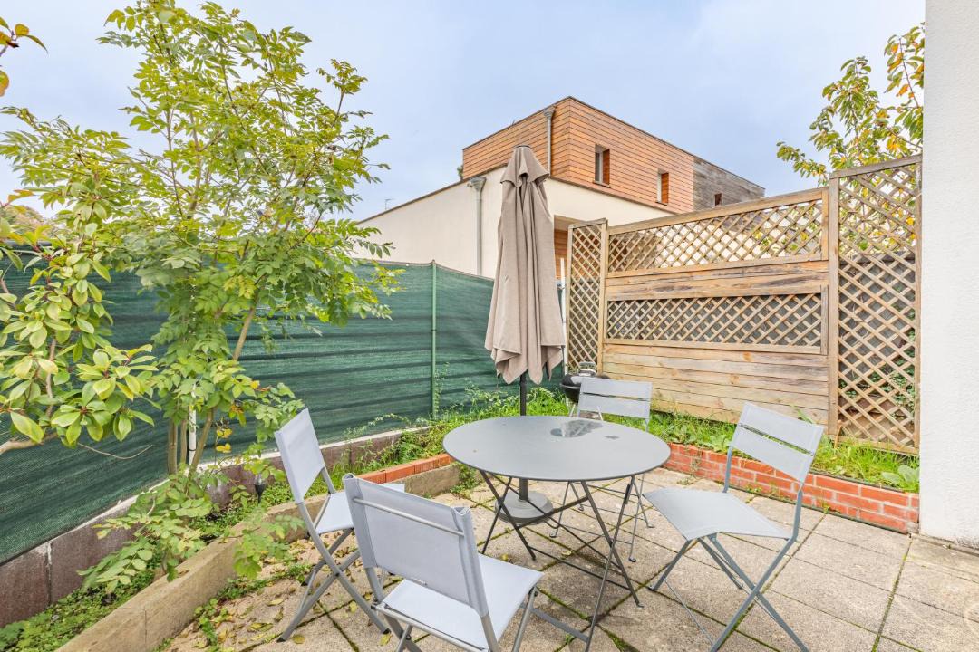 Photo of Patio Balcony in Sceaux