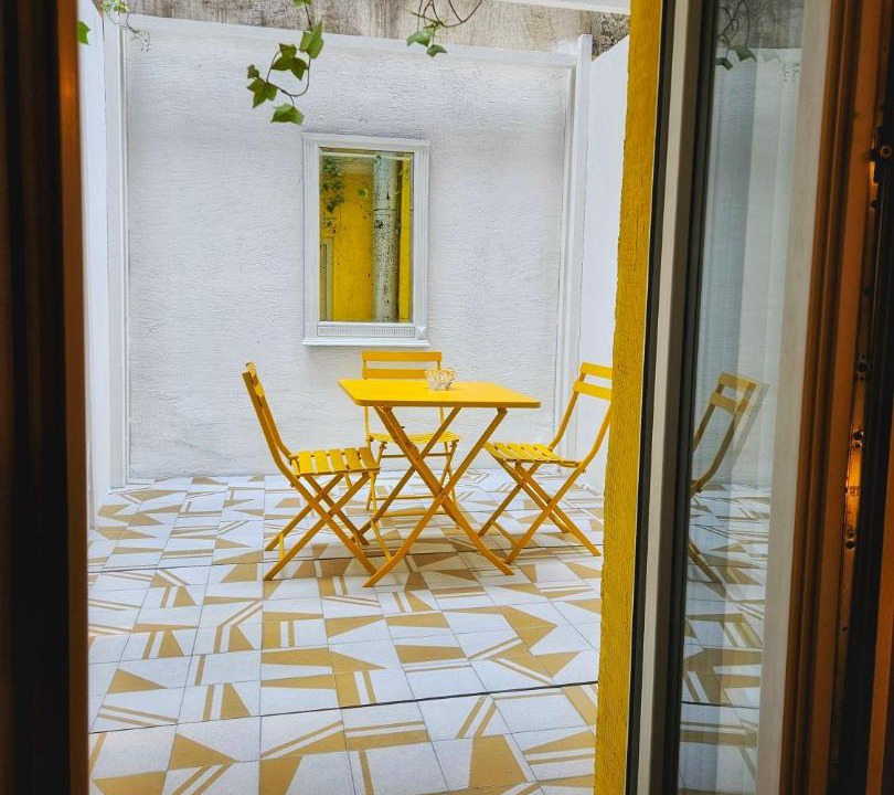 Photo of Patio Balcony in Quartier de la Folie-Mericourt