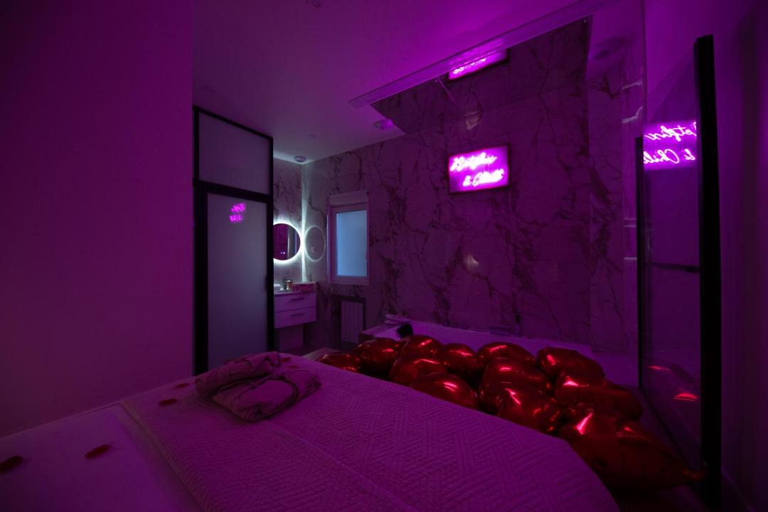Photo of Bedroom in Clichy