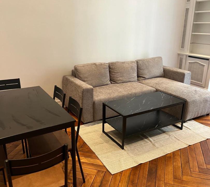 Photo of Livingroom in 16th Arrondissement