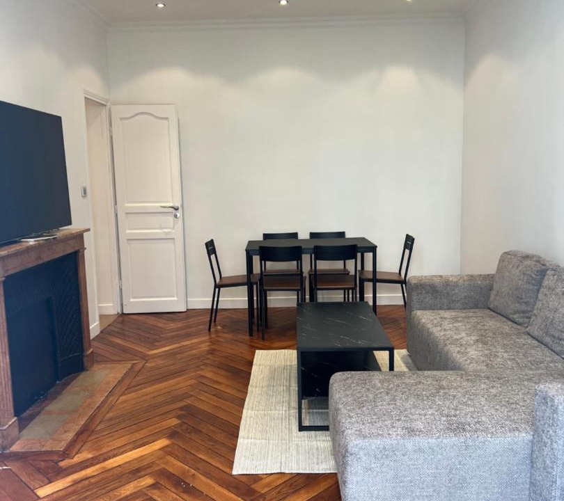 Photo of Livingroom in 16th Arrondissement