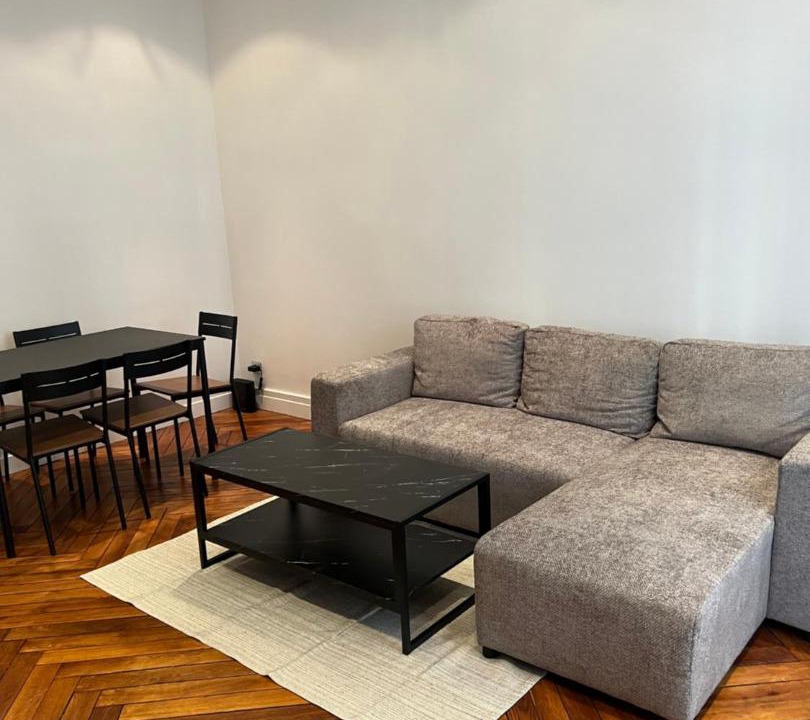 Photo of Livingroom in 16th Arrondissement