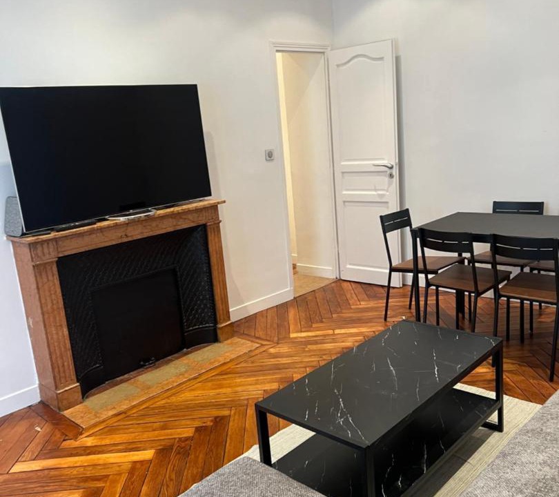 Photo of Livingroom in 16th Arrondissement