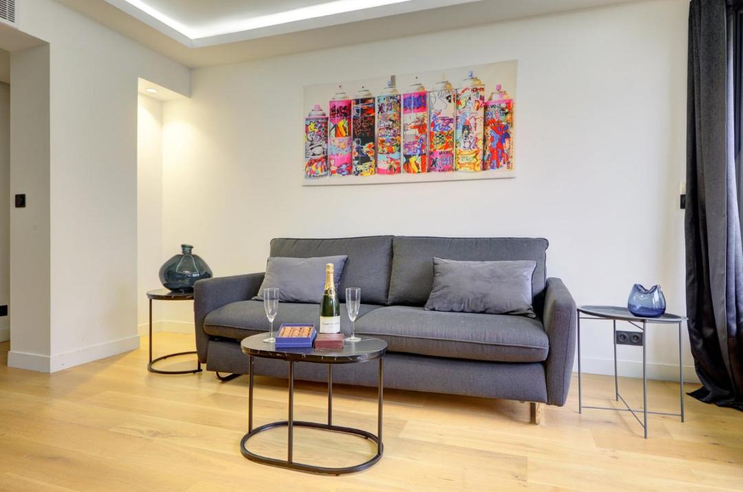 Photo of Livingroom in 15th Arrondissement