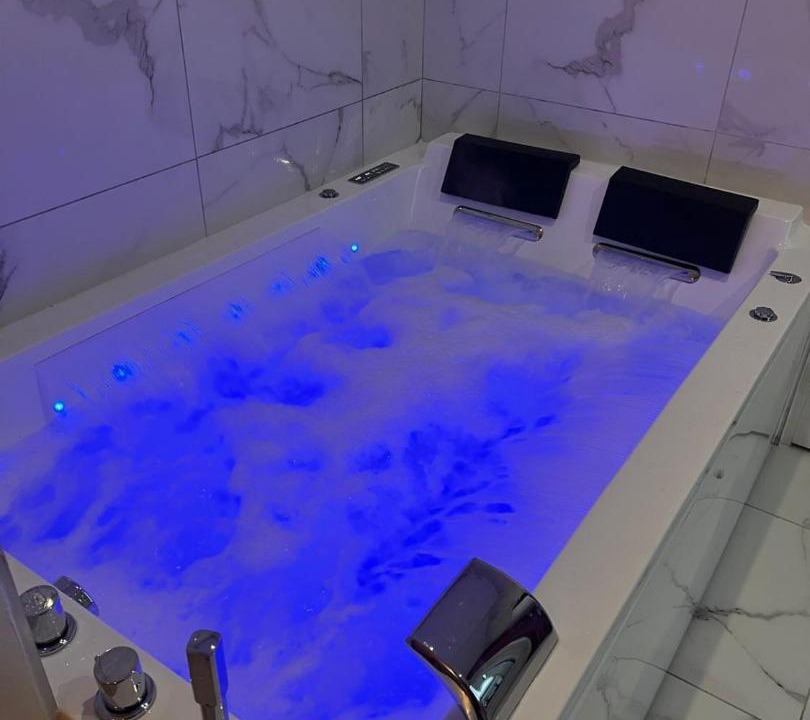 Photo of Bathroom in Les Pavillons-sous-Bois
