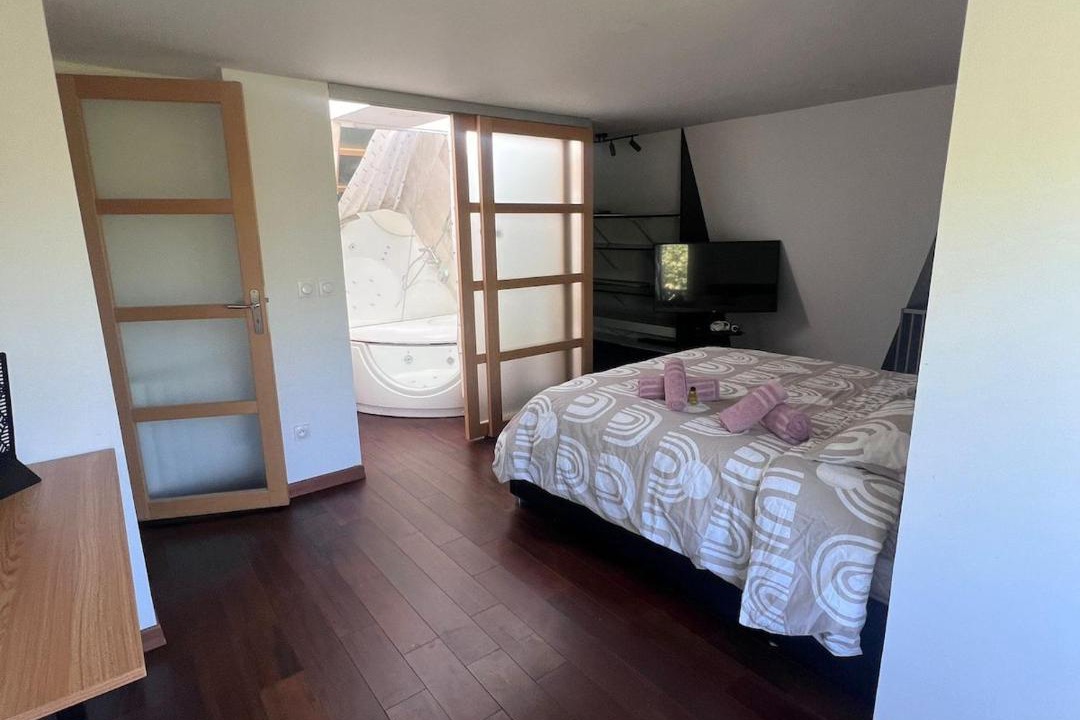 Photo of Bedroom in Aulnay-sous-Bois