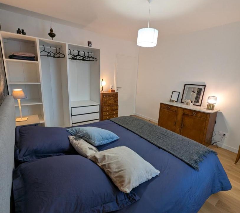 Photo of Bedroom in Adamville