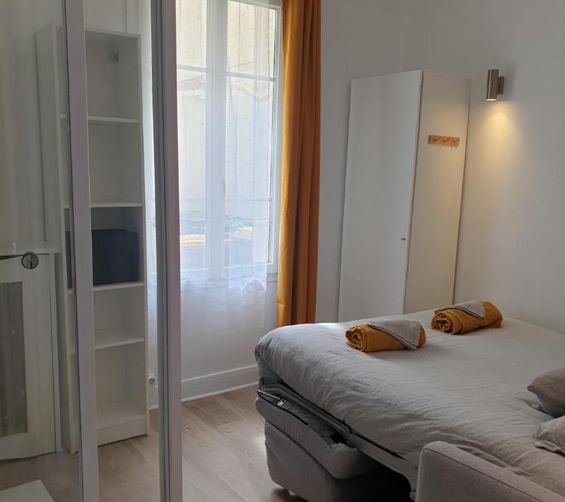 Photo of Bedroom in Cachan