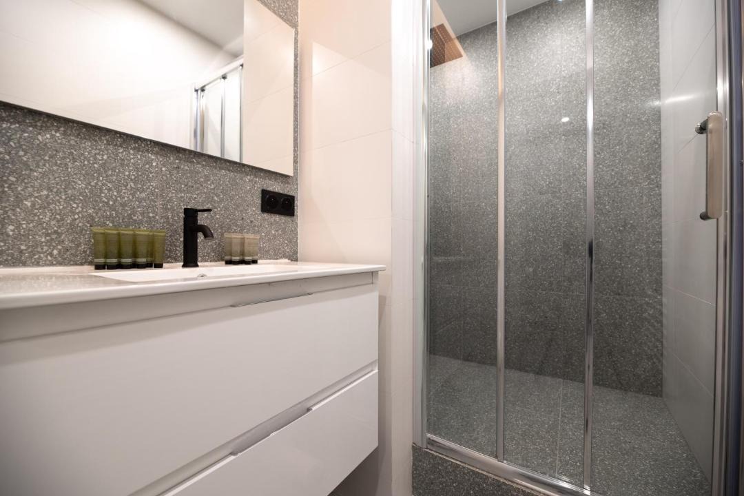 Photo of Bathroom in Grenelle
