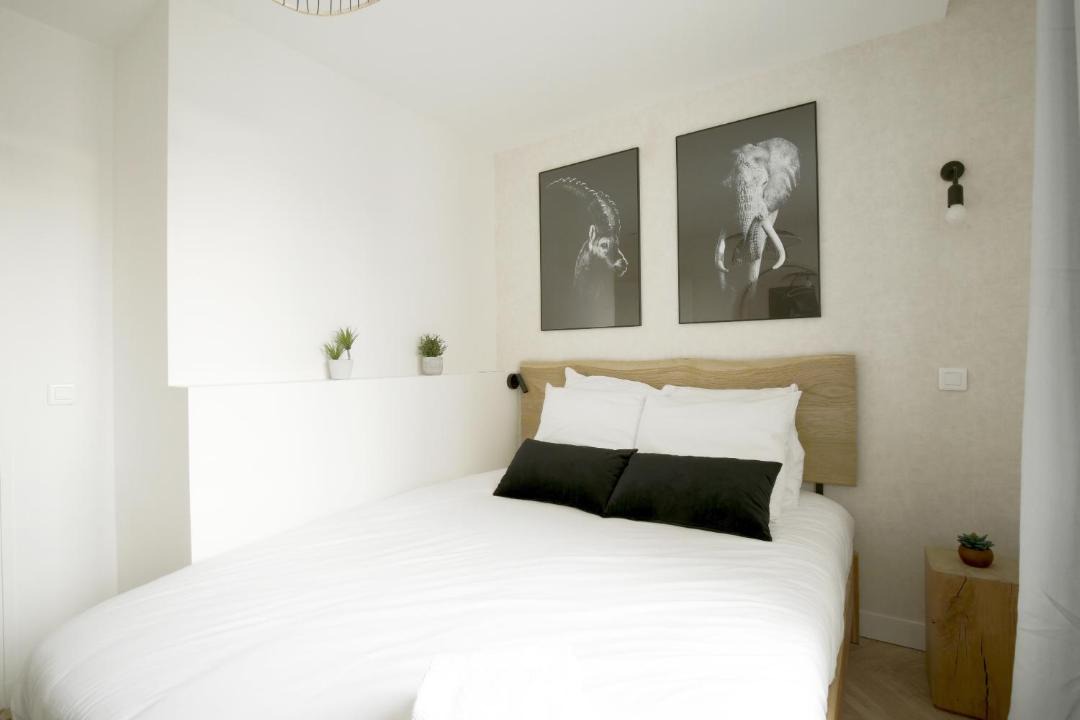 Photo of Bedroom in Parc-de-Montsouris