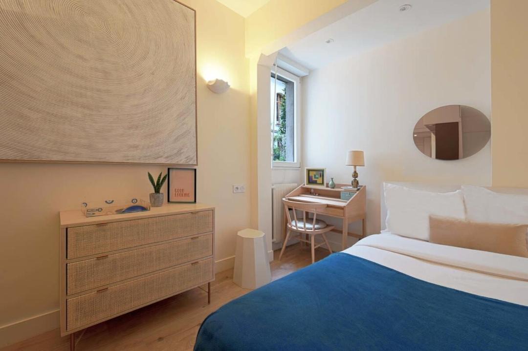 Photo of Bedroom in Champs-Elysees