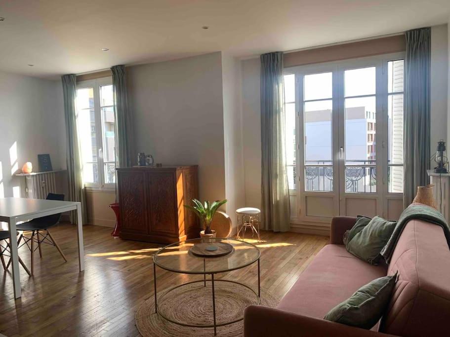 Photo of Livingroom in Asnieres-sur-Seine
