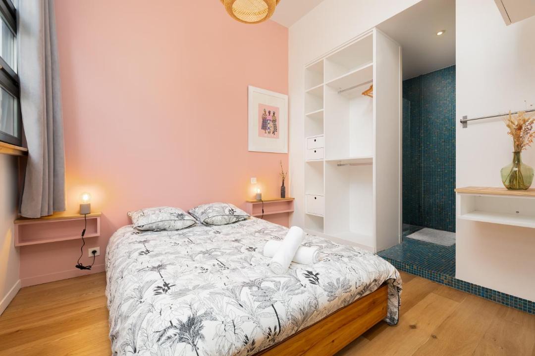 Photo of Bedroom in Saint-Denis