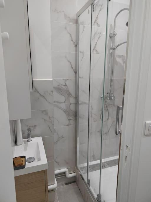 Photo of Bathroom in Gennevilliers