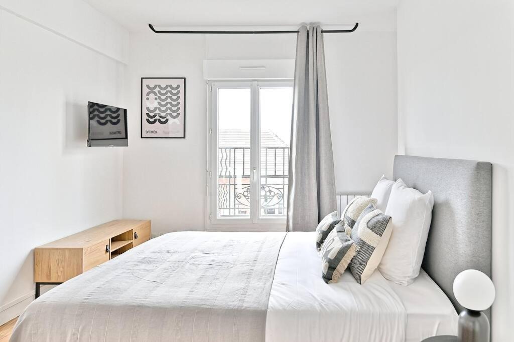 Photo of Bedroom in Montreuil