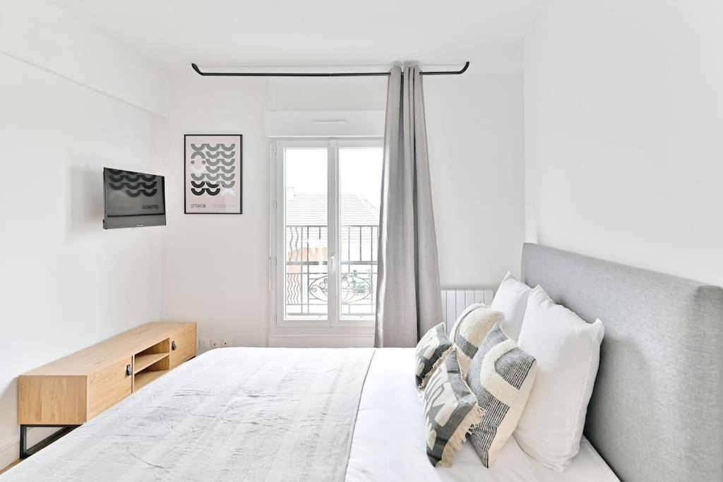 Photo of Bedroom in Montreuil