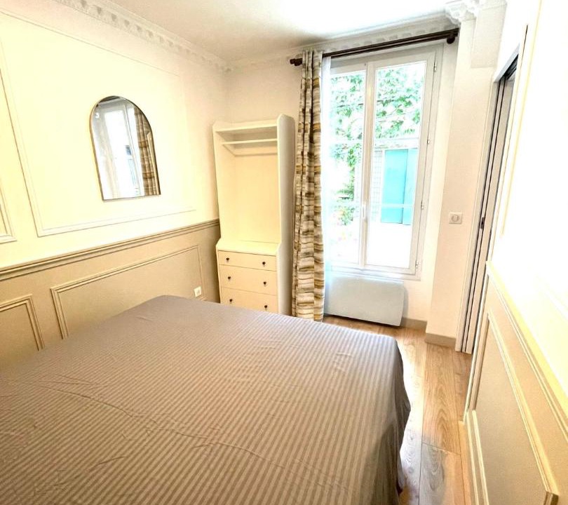 Photo of Bedroom in Passy