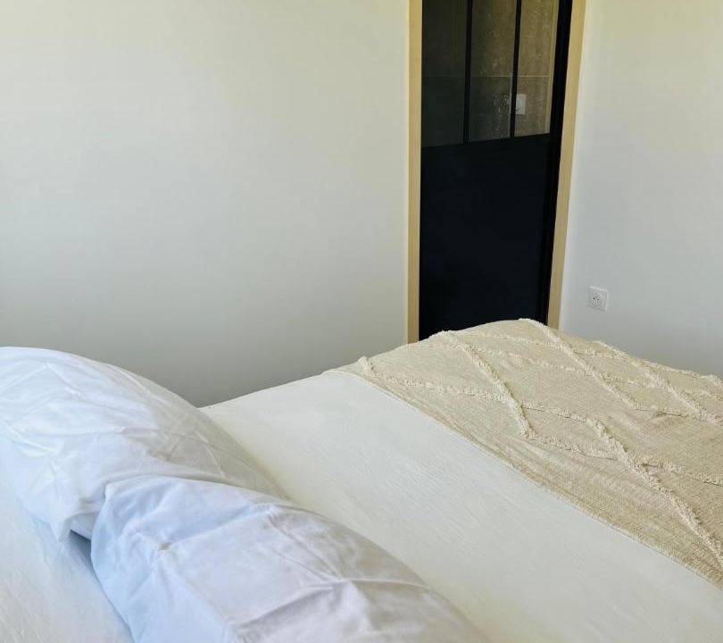 Photo of Bedroom in Les Pavillons-sous-Bois