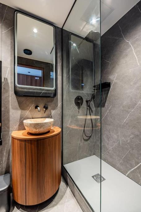 Photo of Bathroom in Quartier Sainte-Avoye