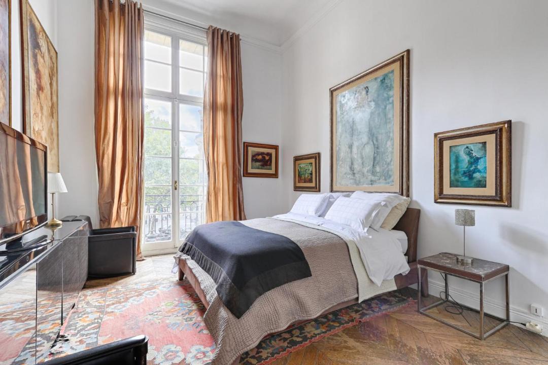 Photo of Bedroom in Chaillot