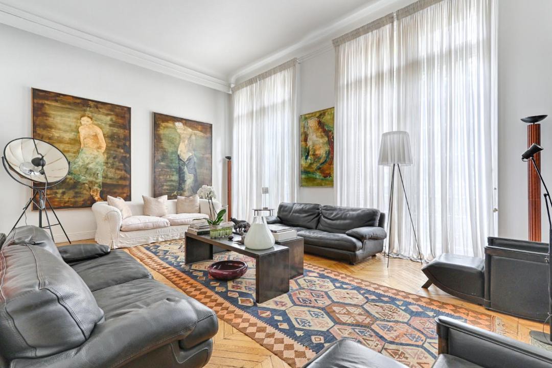 Photo of Livingroom in Chaillot